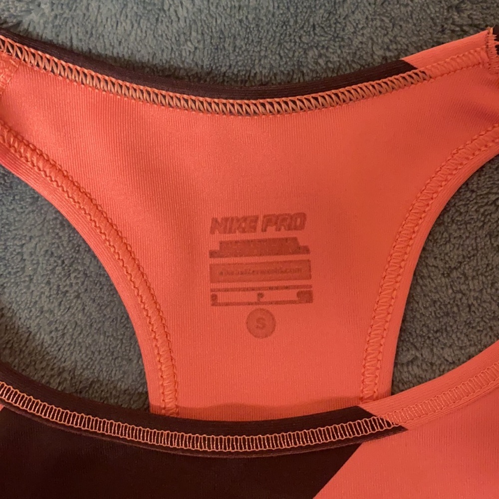 Nike Pro Sports Bra - Picture 3 of 3
